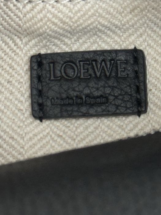 Шкіряна сумочка Loewe
