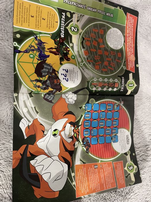 Gazetki BEN 10 (2szt) + plakat