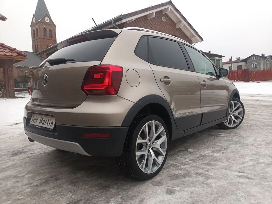 Volkswagen Polo Cross super wersja vw polo cross po lifcie silnik benzynowy nswigacja