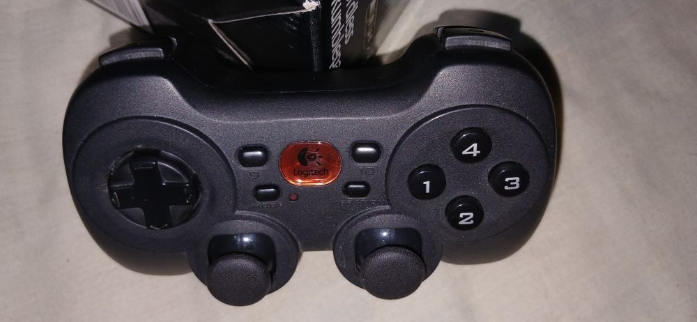 Геймпад Logitech Cordless Rumblepad II Джойстик беспроводной