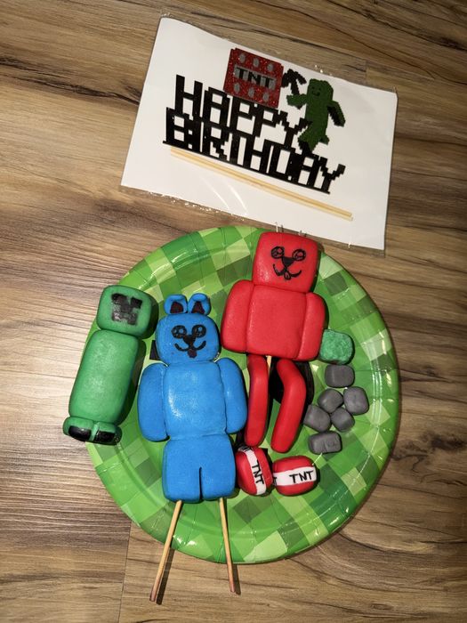 Zestaw na tort figurki minecraft pimpek luczek tnt wojan creeper