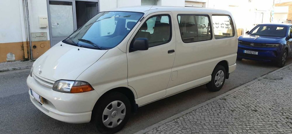 Toyota Hiace de 9 Lugares Excelente — photo 2