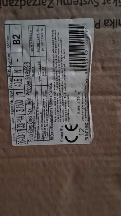 Płytki gress szkliwiony Cersanit do kuchni i łazienki.