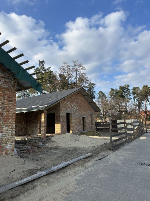 Пропонуємо до продажу  Побудований Будинок в Соснівці зі Своєю Терасою