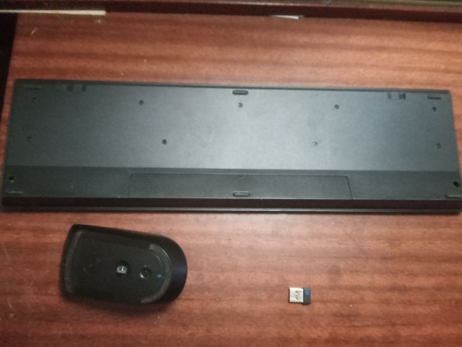 Бездротовий компплект Dell KM636 ( клавіатура wk636t,мишка wm116t)