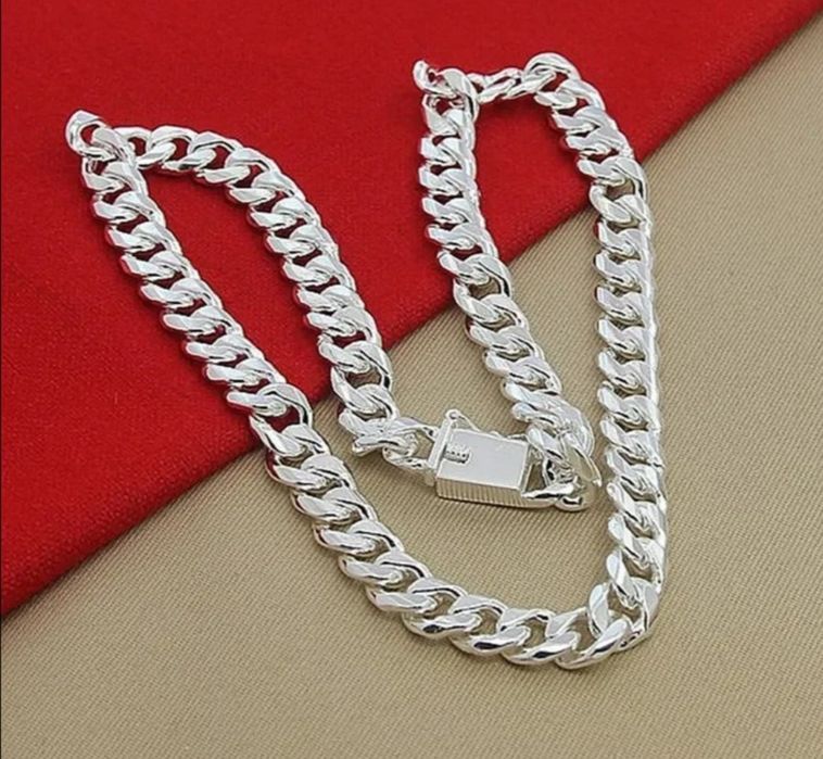 Цепочка Серебро стерлингове с пробой 925 .ширина 10мм