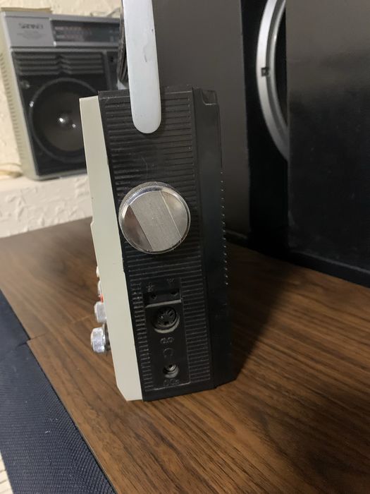 Продам ФМ радиоприемник Океан 222