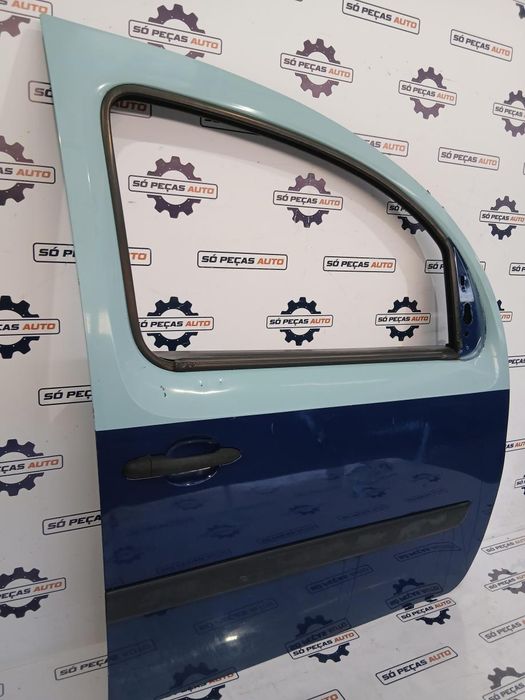 PORTA FRENTE DIREITA AZUL RENAULT KANGOO II 1.5DCI  ANO: 2012