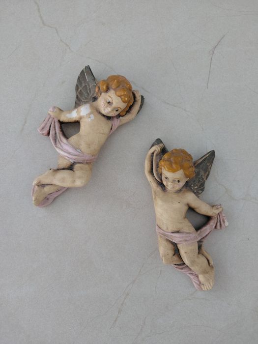Anjos em ceramica pintados ā mao