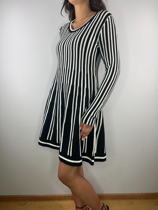 Czarna biała sukienka dzianinowa sukienka w paski Bonprix rozmiar 36 S