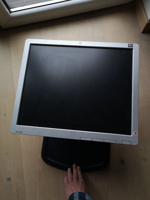 Monitor HP L1750