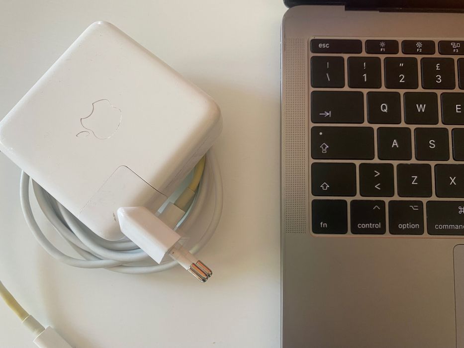 Macbook Pro 13" 2017 8GB