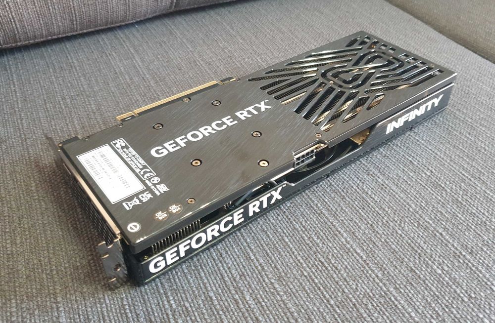 Placa Gráfica Palit - GeForce RTX 5060 Ti - 16gb