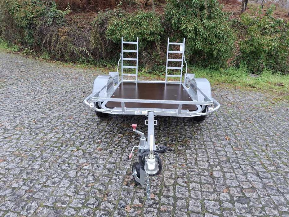 Reboque / Atrelado Porta Motas