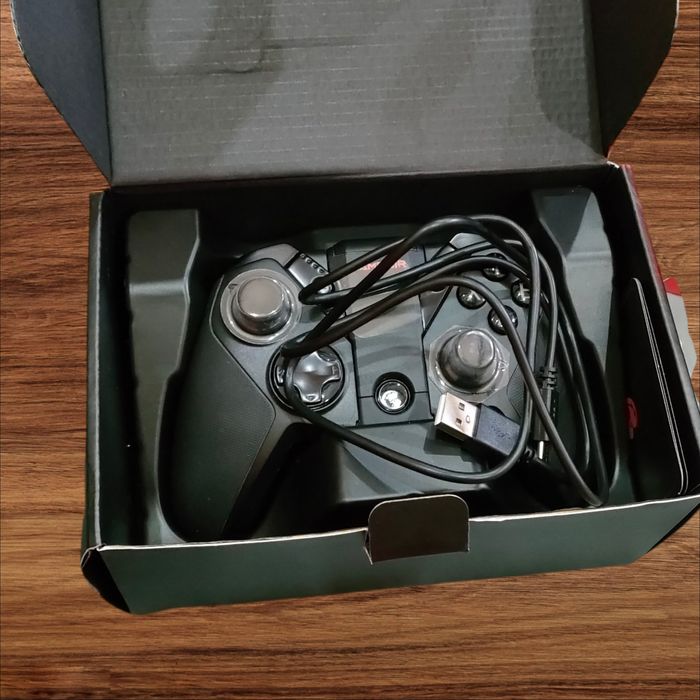 Pad bezprzewodowy GameSir G4 Pro