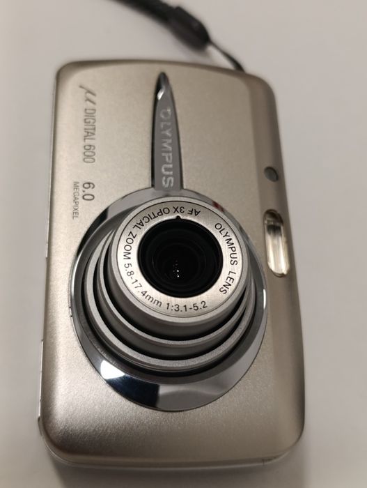 Aparat cyfrowy OLYMPUS mju DIGITAL 600 6mpx vintage retro CCD jak NOWY