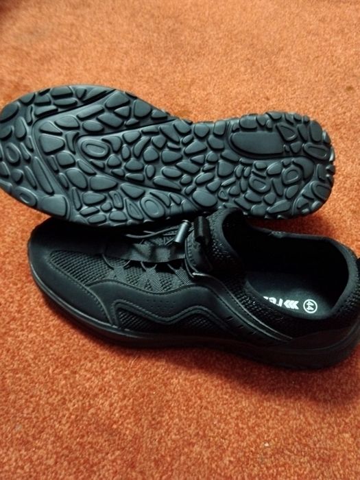 Продам чоловічі кросівки, фірми resime 880грн.