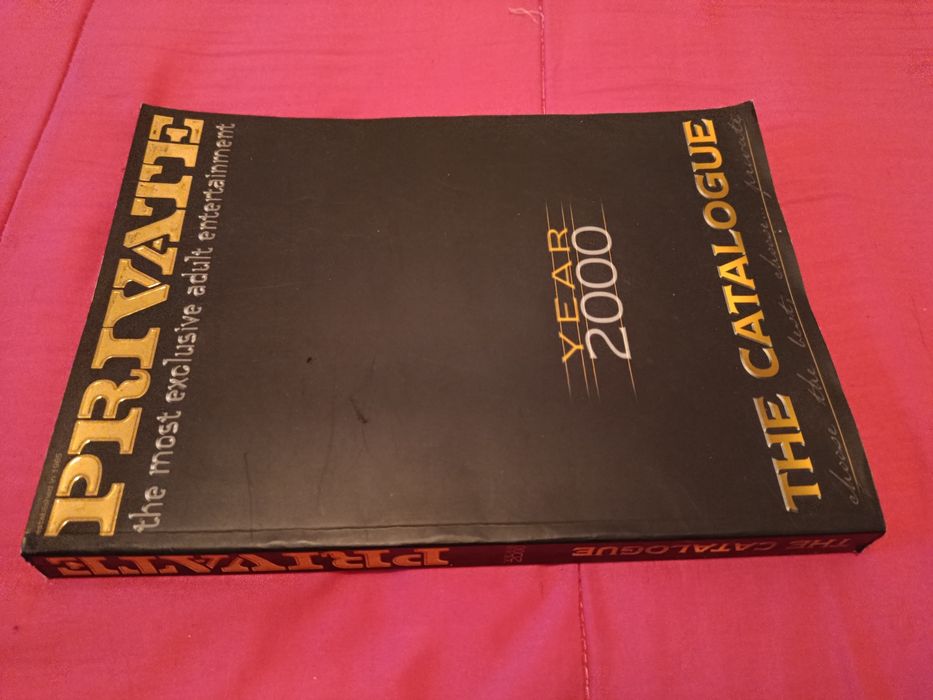 Livro  THE CATALOGUE  ( Private ) ano 2000