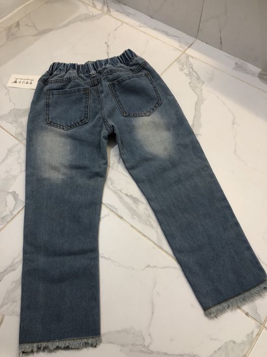 Джинсы на девочку на резинке