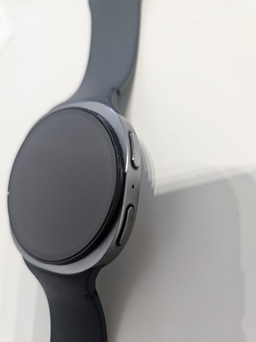 Samsung Galaxy Watch 8 LTE 44mm grafitowy + szkło 3mk + gwarancja