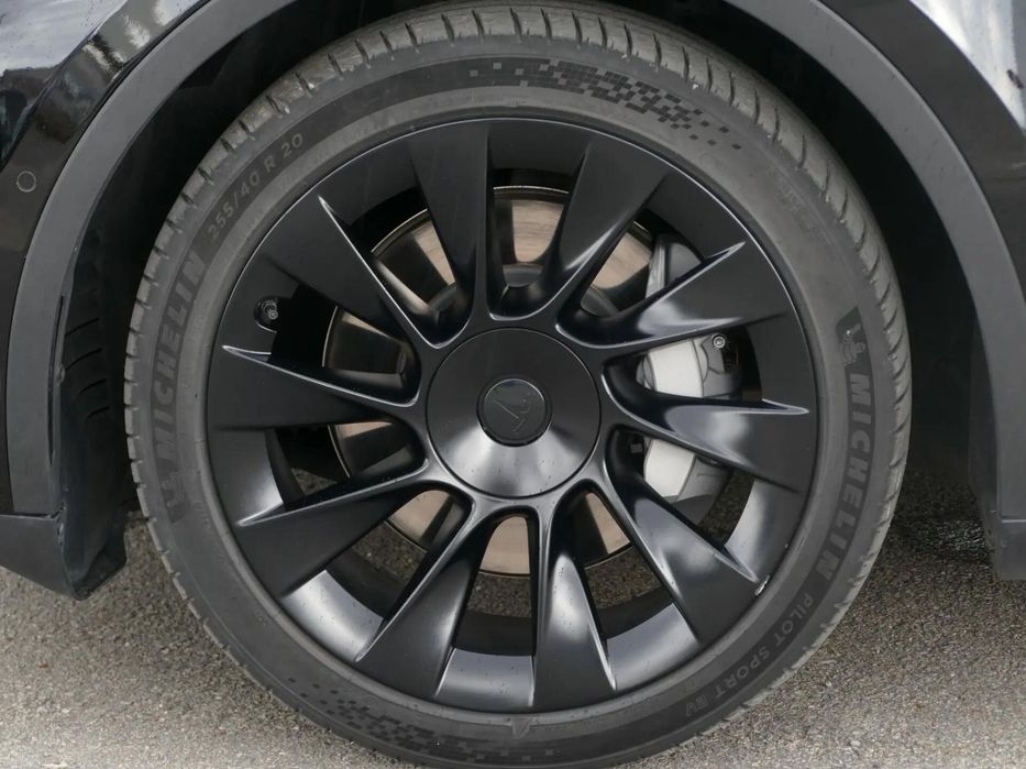 Tesla Model Y Long Range Tração Integral
