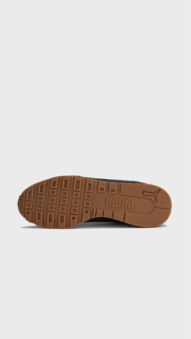 Магазин взуття Поділ.  Шкіряні кросівки Puma ST Runner Full 38-38, 42-45