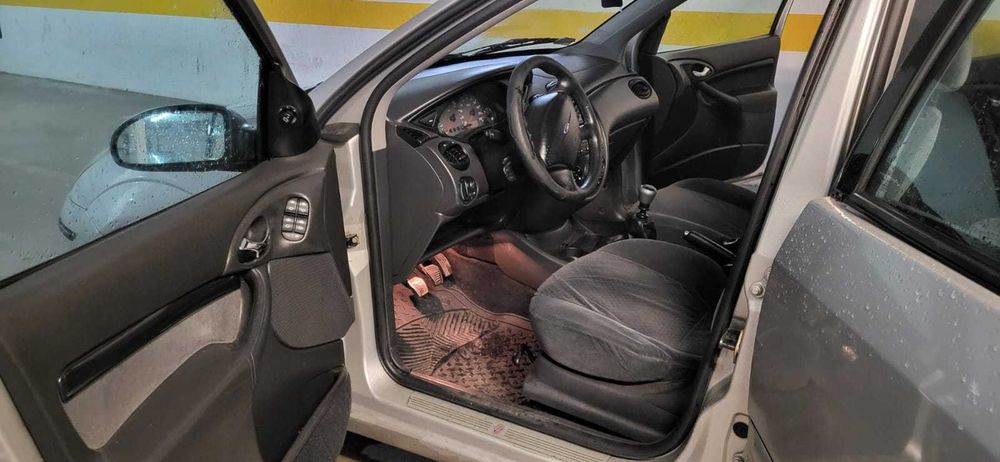 Ford Focus 1.8 TD – Económico e Fiável
