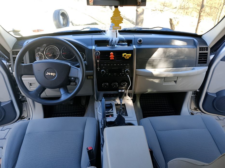 Jeep Cherokee 2008r 4x4