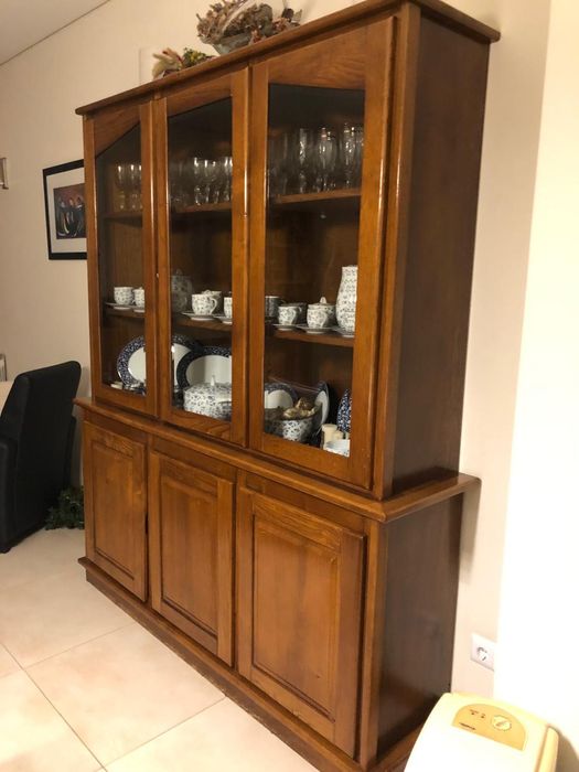 Louceiro / Móvel vitrine