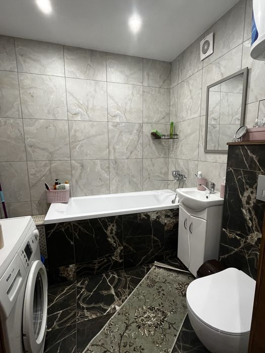 Продам 2-х кімнатну квартину в центральній частині міста