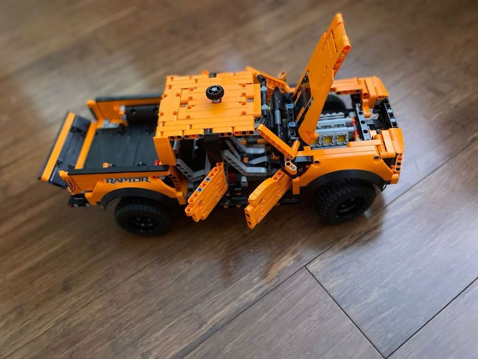 Lego Technic Ford F-150 Raptor