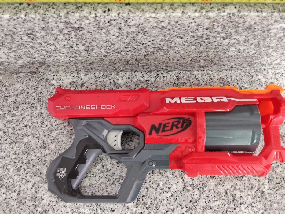 Pistola Nerf Mega cycloneshock