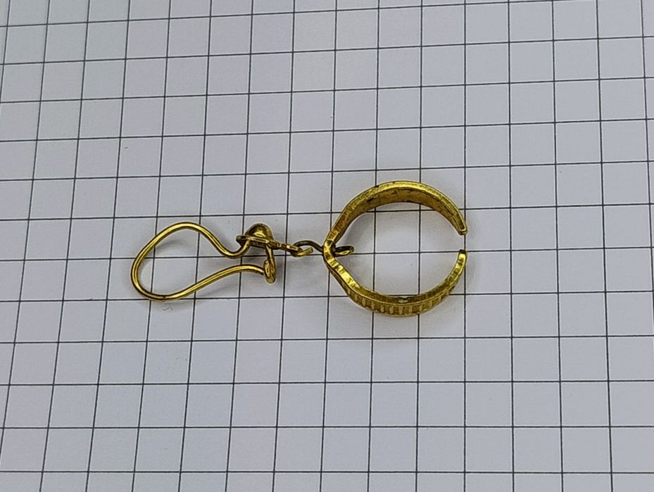 Сережка кульчик _