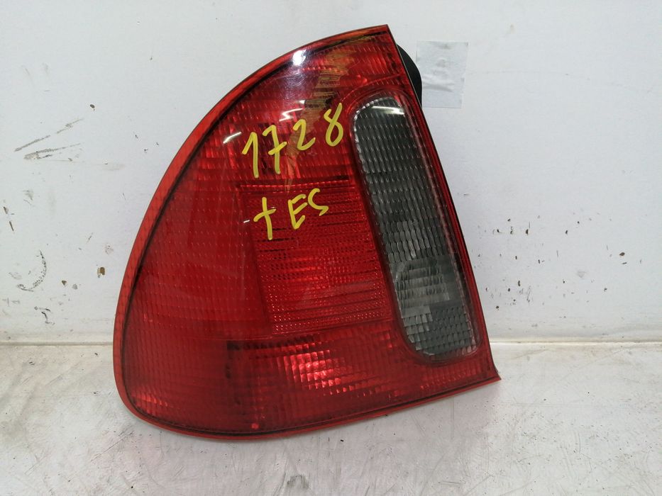 Farolim Tras Esquerdo - ROVER 400 (RT) | 95 - 00