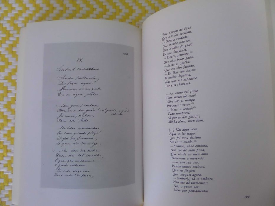 OS PAPELINHOS DE GARRETT
Fontes inéditas do romanceiro português