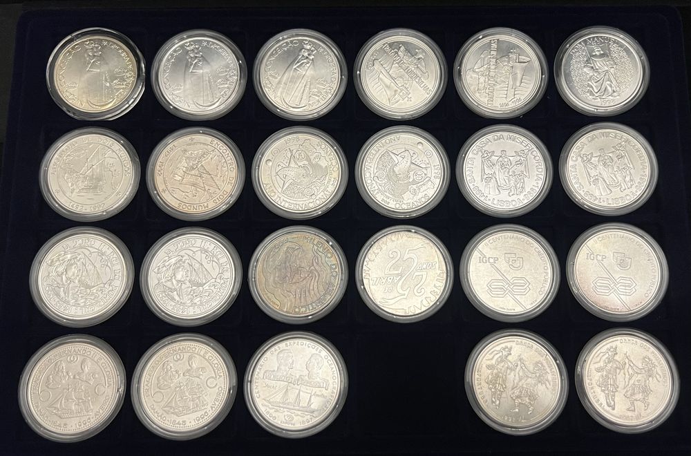Lote de 361 moedas de Prata - 3.886 gramas