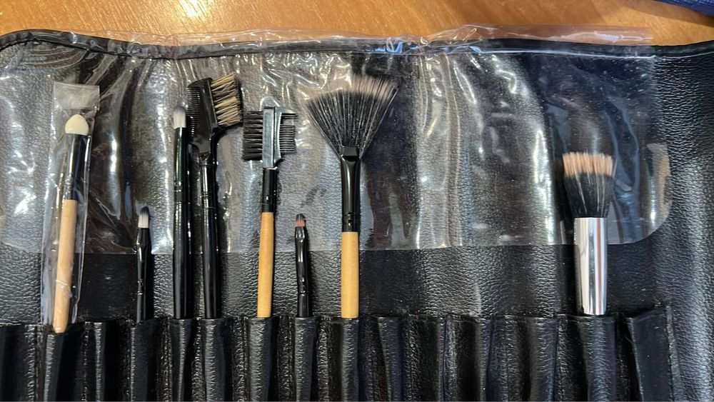 Пензлі для макіяжу