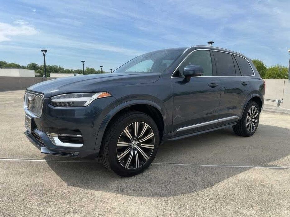 Volvo Xc90      2024