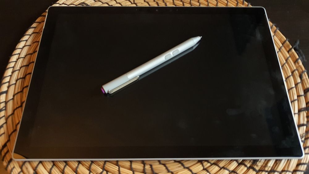 Microsoft Surface Pro 7 + Teclado Original Microsoft + Surface Pen64751276007810124