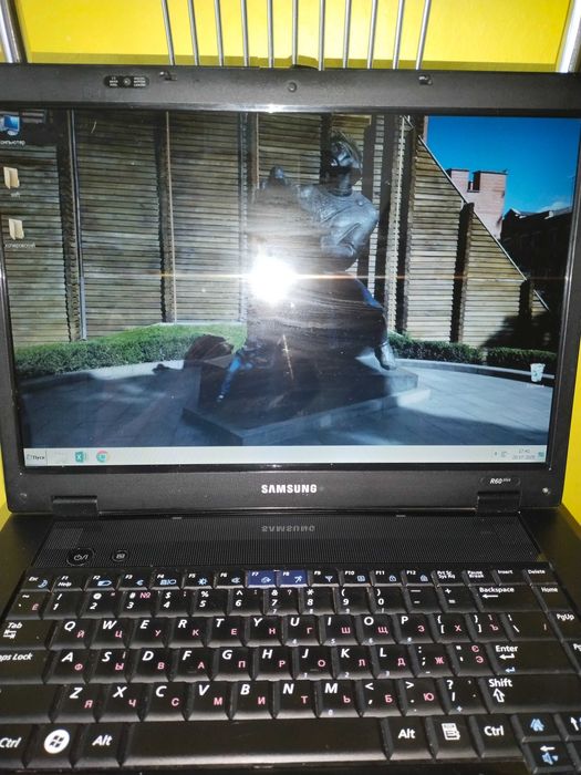 Ноутбук Samsung R60 plus