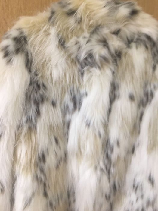 Ekskluzywne futerko ZARA – elegancki krótki fason L