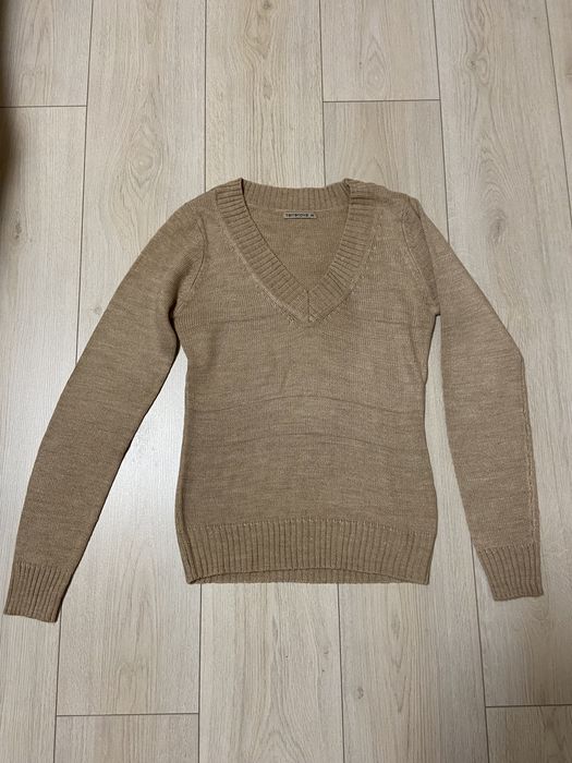 Тепла кофтинка фірми Terranova розмір М