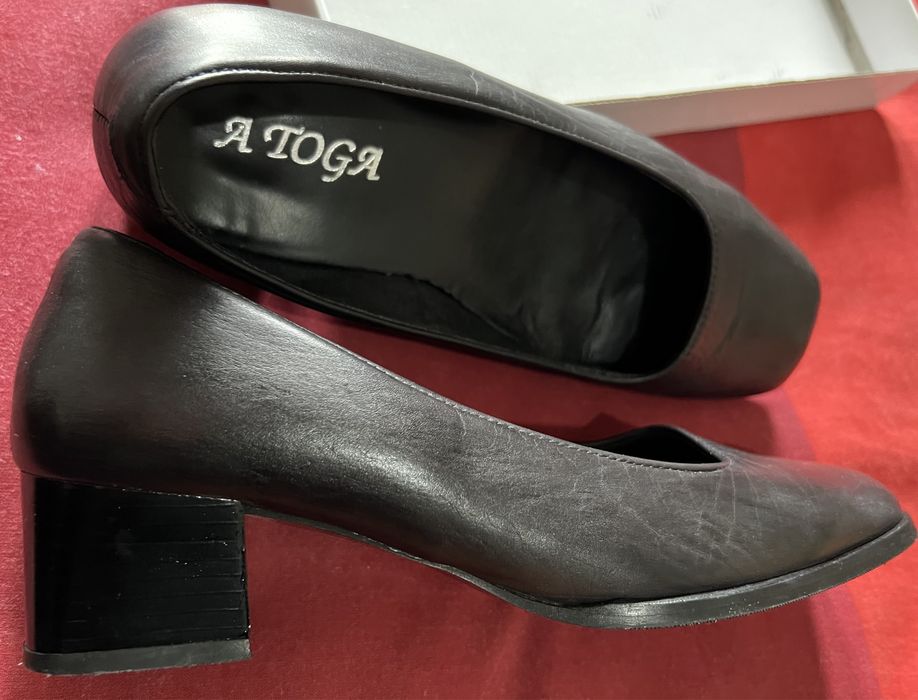 Sapatos de farda académica