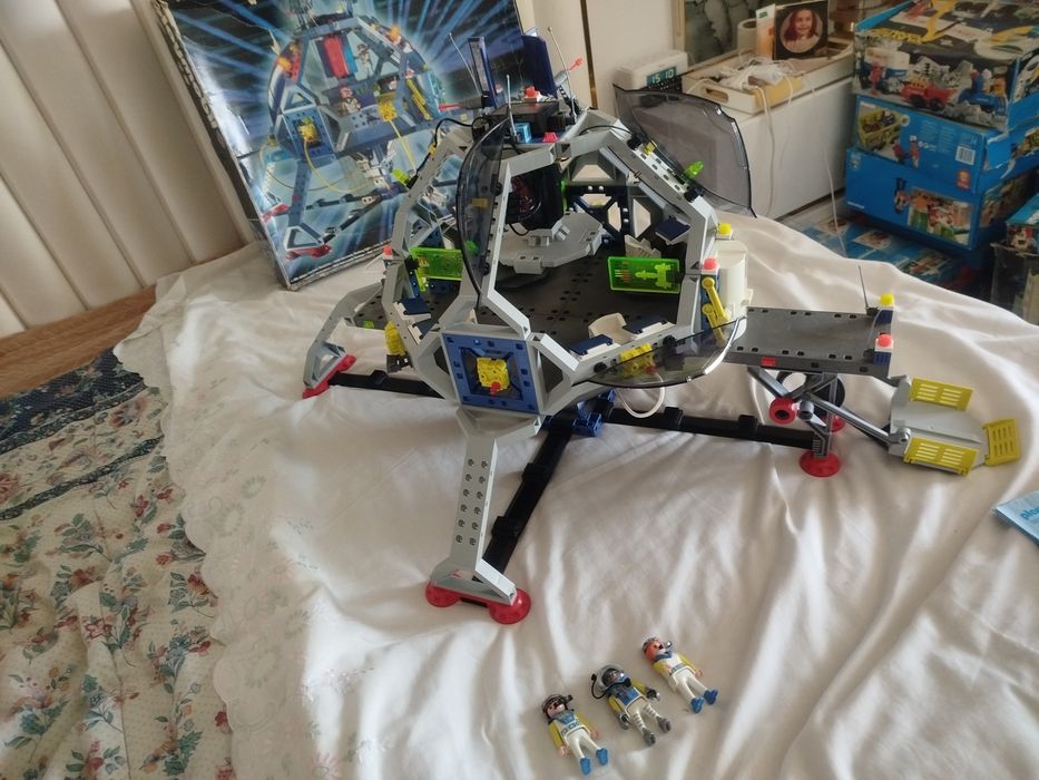 Playmobil 3079 space station  com caixa