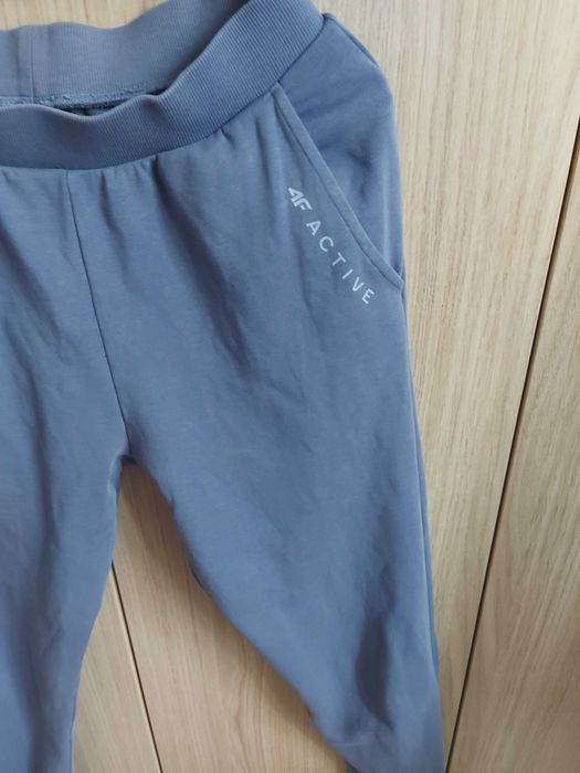 Spodnie dresowe joggery 164cm błekitno-szare