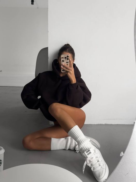 Стильний та теплий худі в трендових кольорах