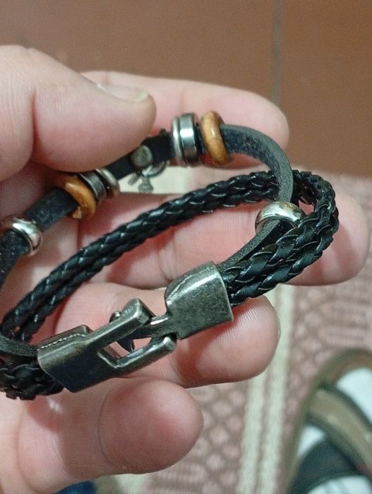 Pulseira com Símbolo Caveira