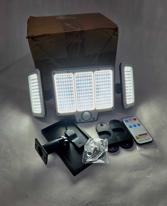 Luz solar exterior LED – 5 focos ajustáveis – Sensor de movimento – Comando