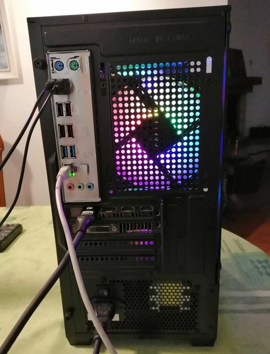 Komputer Gamingowy/Xeon 10 rdzeni/32GB DDR4/GTX1060/256gbNvme/win11pro