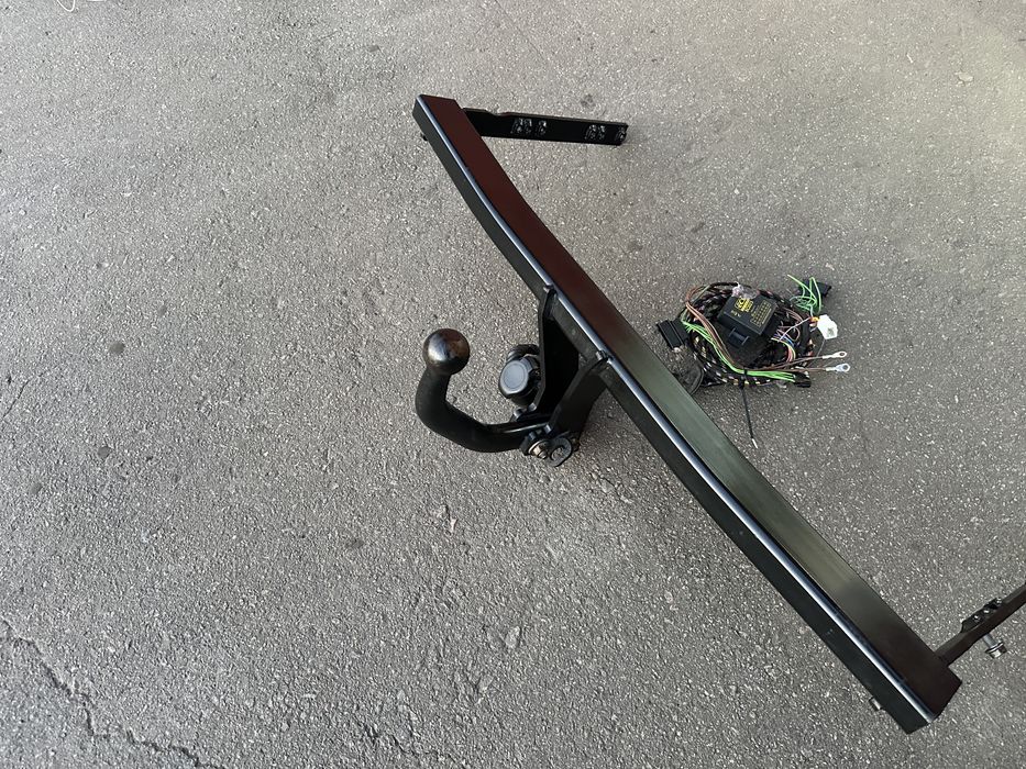 Фаркоп форкоп шкода фабія 2 skoda Fabia 2007/2014 рік оригінал